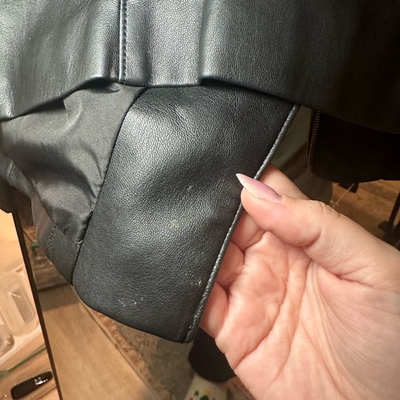 Cropped faux leather jacket - Picture 3 of 9